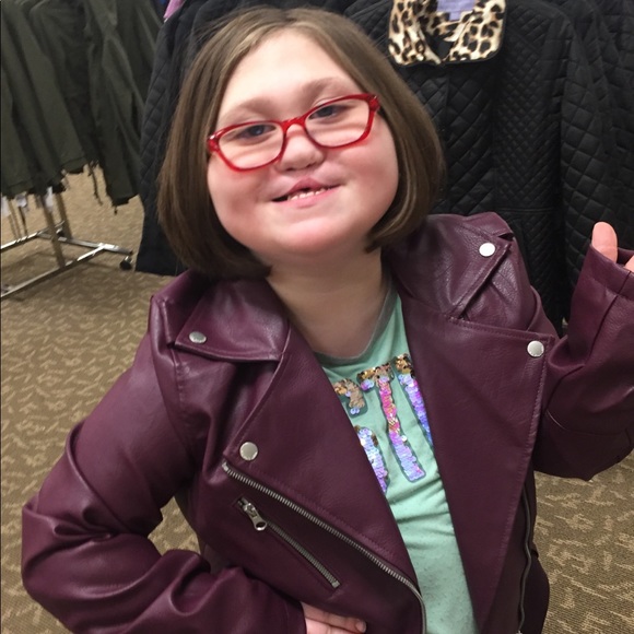 Meet your Posher, Leigh Ann - Picture 3 of 13